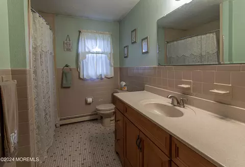 Bath - 1767 Parkside Dr, Forked River, NJ 08731 photo 1 of 1