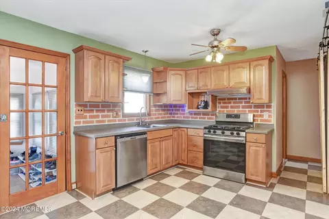 Kitchen - 474 Driver Ave, Brick, NJ 08723 photo 1 of 4