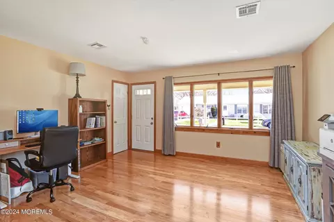 Living - 474 Driver Ave, Brick, NJ 08723 photo 1 of 8