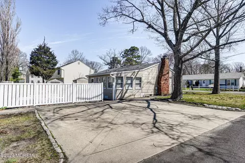 Exterior - 474 Driver Ave, Brick, NJ 08723 photo 6 of 11