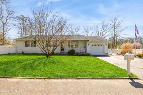 Exterior - 601 Forest Ln, Forked River, NJ 08731 photo 1 of 8