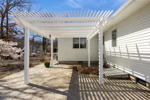 Exterior - 601 Forest Ln, Forked River, NJ 08731 photo 7 of 8