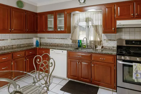 Kitchen - 601 Forest Ln, Forked River, NJ 08731 photo 1 of 3