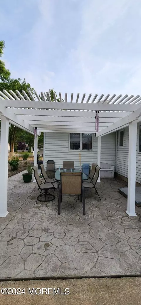 Exterior - 601 Forest Ln, Forked River, NJ 08731 photo 8 of 8