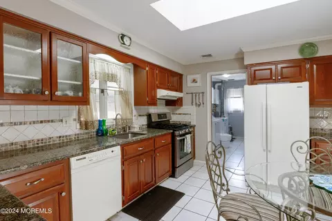 Kitchen - 601 Forest Ln, Forked River, NJ 08731 photo 2 of 3