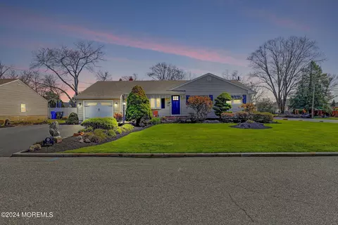 417 Bella Vista Rd, Brick, NJ 08724