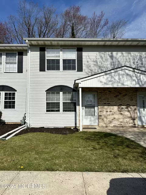 82 Cliffwood Ave W #31, Cliffwood, NJ 07721