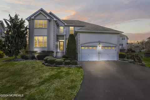 36 Carnation Rd, Monroe, NJ 08831