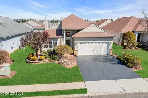 112 Medici Blvd, Monroe, NJ 08831