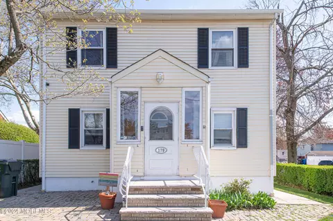 179 Sherry St, Woodbridge, NJ 07095