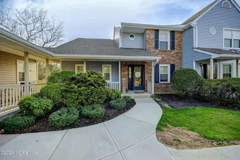 4 Adams Ct #1204, Hightstown, NJ 08520