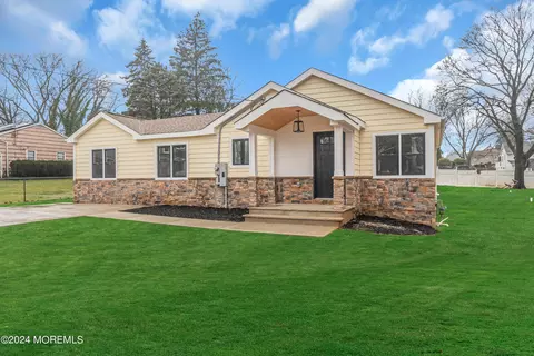 45 Mcdermott St, Freehold, NJ 07728