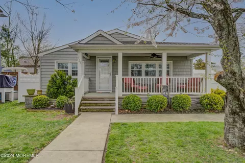 128 E Longport Ave, Ocean Gate, NJ 08740