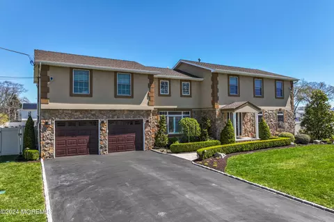 1849 Southeast Dr, Point Pleasant, NJ 08742