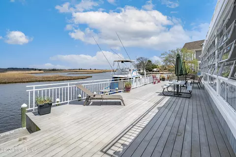 Exterior - 908 Boxer Dr, Forked River, NJ 08731 photo 8 of 13