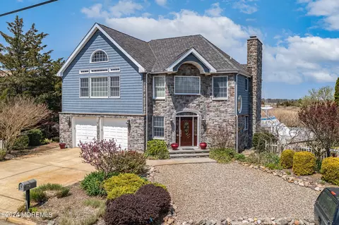 908 Boxer Dr, Forked River, NJ 08731