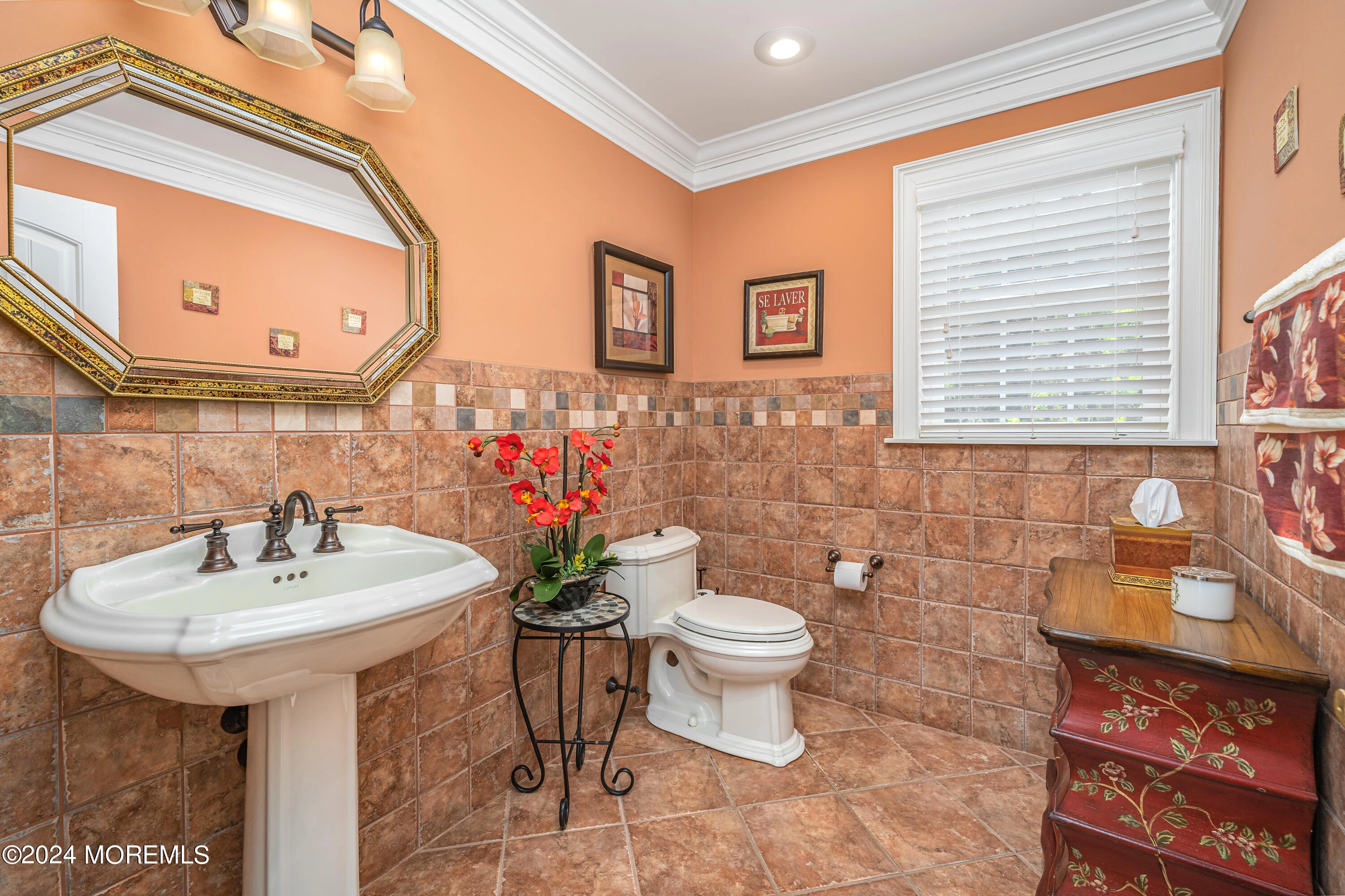 Bath - 908 Boxer Dr, Forked River, NJ 08731 photo 5 of 6