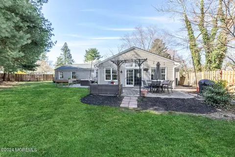Exterior - 4 Cherry Tree Ln, Middletown, NJ 07748 photo 9 of 9