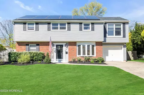 20 Branch Rd, Oakhurst, NJ 07755