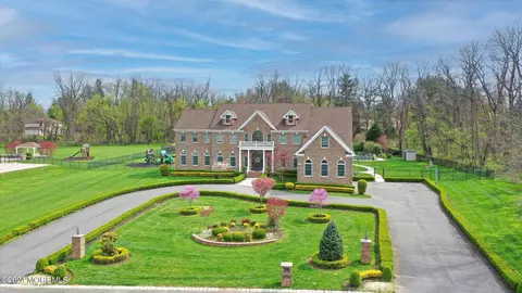 4 Serenity Pl, Marlboro, NJ 07746