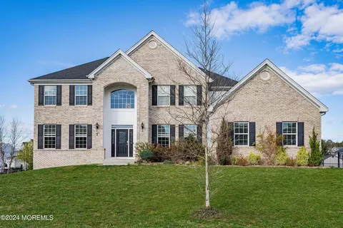 7 Moet Ct, Jackson, NJ 08527