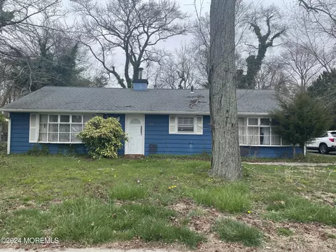 3001 Sunset Ave, Ocean, NJ 07712