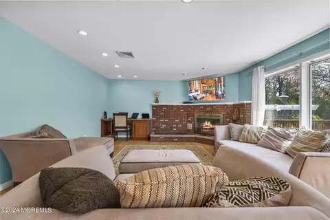 115 Chestnut St, Nutley, NJ 07110 photo 18