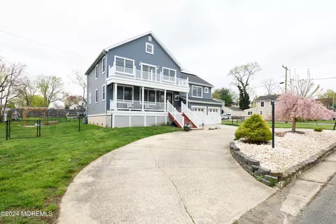 Exterior - 500 Ocean Blvd, Leonardo, NJ 07737 photo 2 of 7