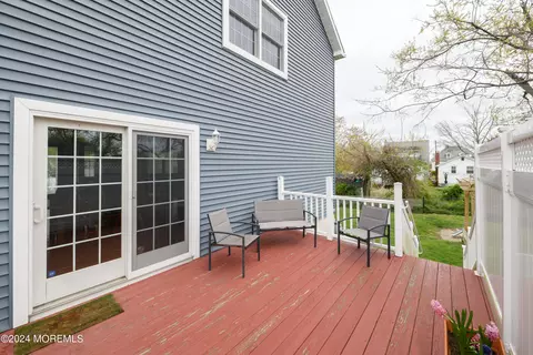 Exterior - 500 Ocean Blvd, Leonardo, NJ 07737 photo 6 of 7