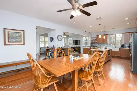Dining - 500 Ocean Blvd, Leonardo, NJ 07737 photo 2 of 3