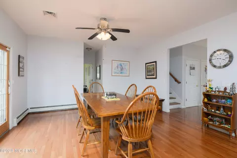 Dining - 500 Ocean Blvd, Leonardo, NJ 07737 photo 3 of 3