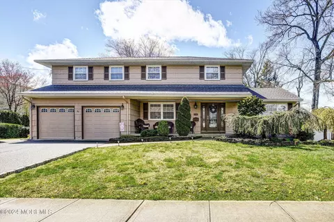 14 Desmet Ave, Milltown, NJ 08850