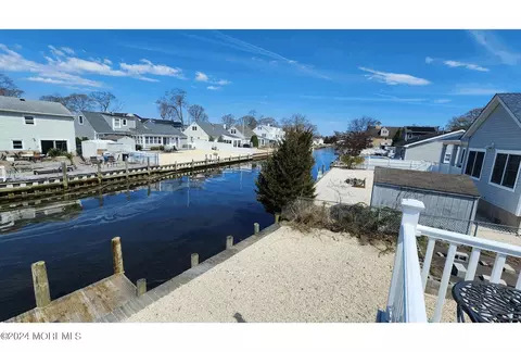 View/Area - 17 Lagoon Dr E, Brick, NJ 08723 photo 2 of 7