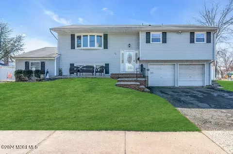 40 Partch Pl, Edison, NJ 08817