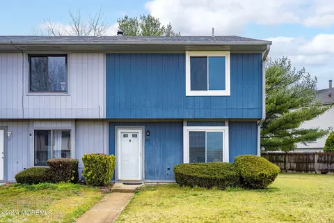 27 Creek Rd, Brick, NJ 08724