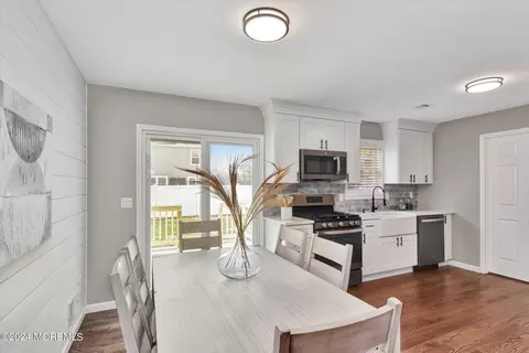 Dining - 728 Sandy Hook Dr, Forked River, NJ 08731 photo 1 of 3