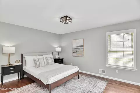 Bedroom - 728 Sandy Hook Dr, Forked River, NJ 08731 photo 2 of 3