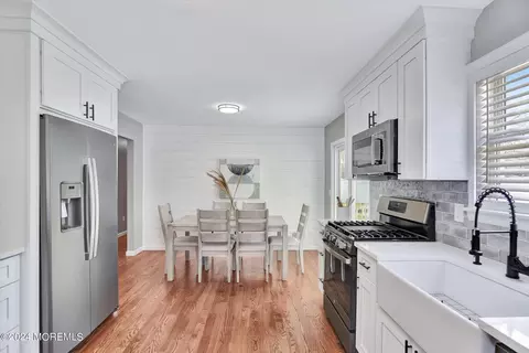 Kitchen - 728 Sandy Hook Dr, Forked River, NJ 08731 photo 5 of 5
