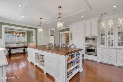 Kitchen - 801 5th Ave, Spring Lake, NJ 07762 photo 3 of 8