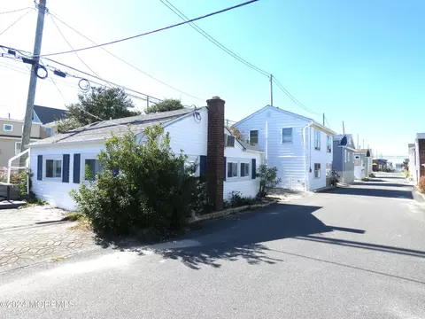 Exterior - 23 E Chadwick Way, Lavallette, NJ 08735 photo 3 of 3