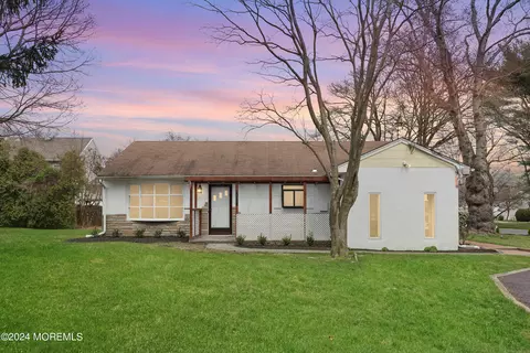 3100 Arthur St, Wall, NJ 07719
