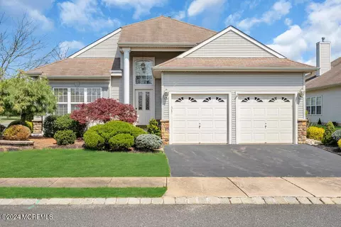 1 Verona Dr, Manchester, NJ 08759