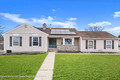 107 Brand Rd, Toms River, NJ 08753