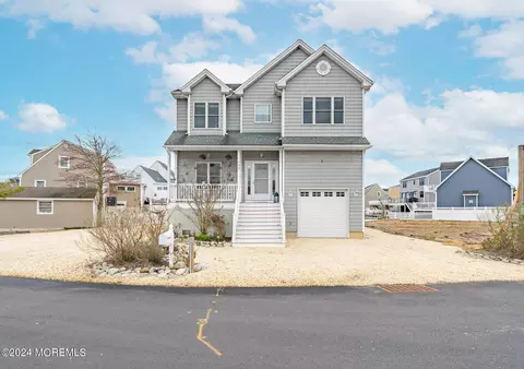 103 Morris Blvd, Stafford, NJ 08050