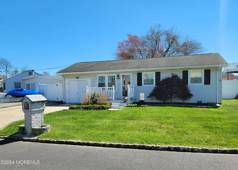 3169 Windsor Ave, Toms River, NJ 08753