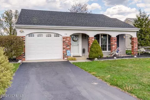 28 Harrow Pl, Manchester, NJ 08759
