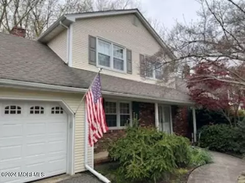 3 Lancaster Dr, Ocean, NJ 07712