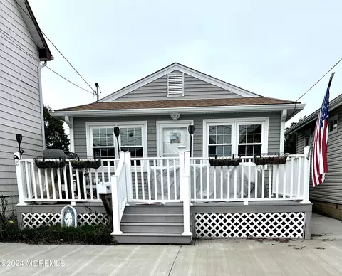 330 Dupont Ave, Seaside Heights, NJ 08751