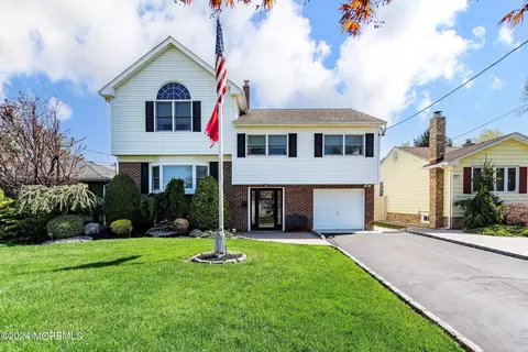 22 Princeton Ave, Colonia, NJ 07067