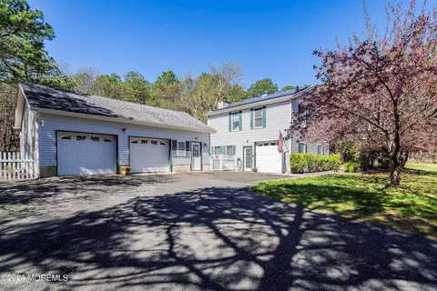 1701 Delaware Ave, Whiting, NJ 08759